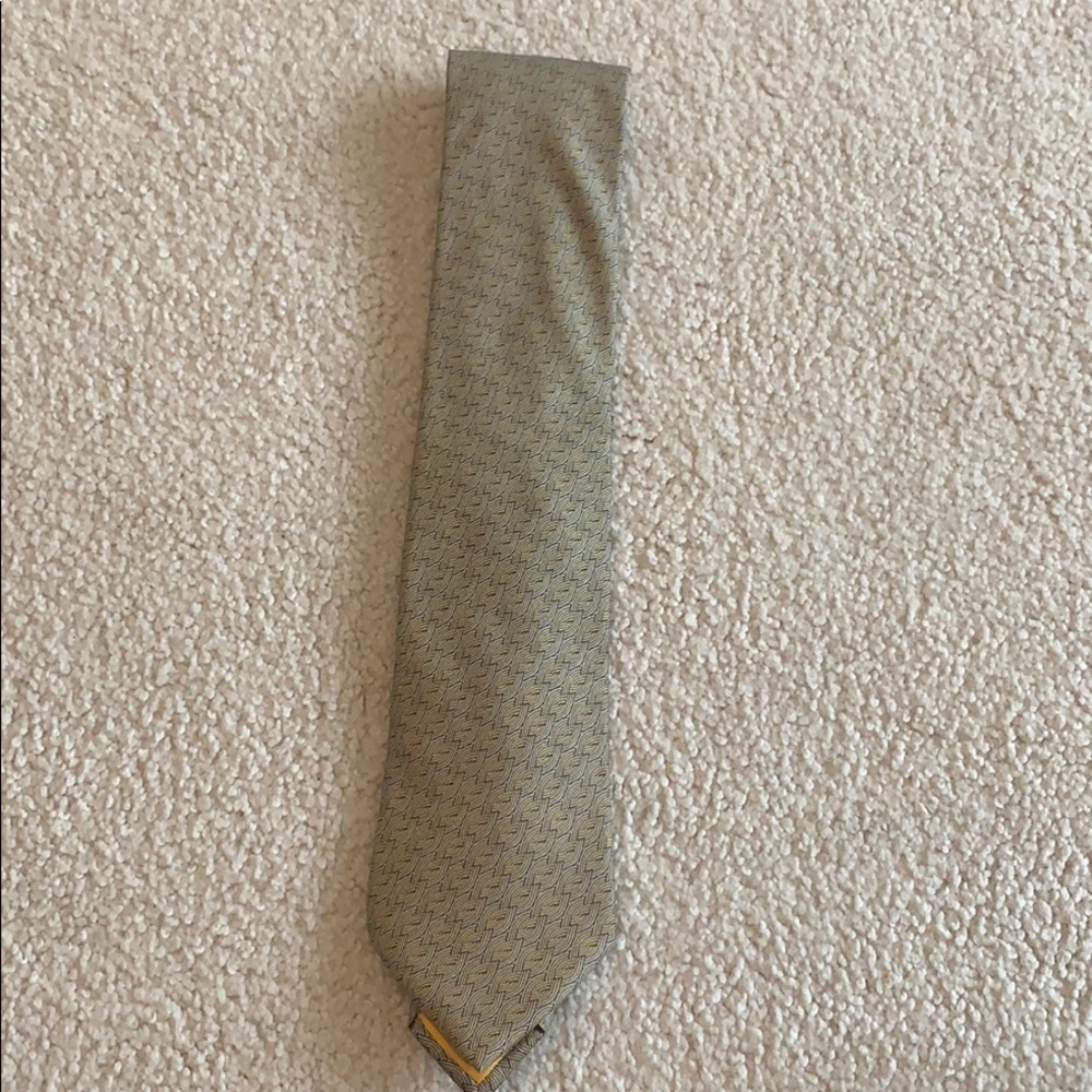 Hermès tie slightly used great condition